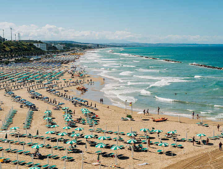 Nomi per Stabilimenti Balneari