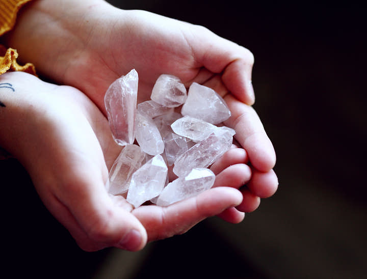 Noms de boutique de lithothérapie