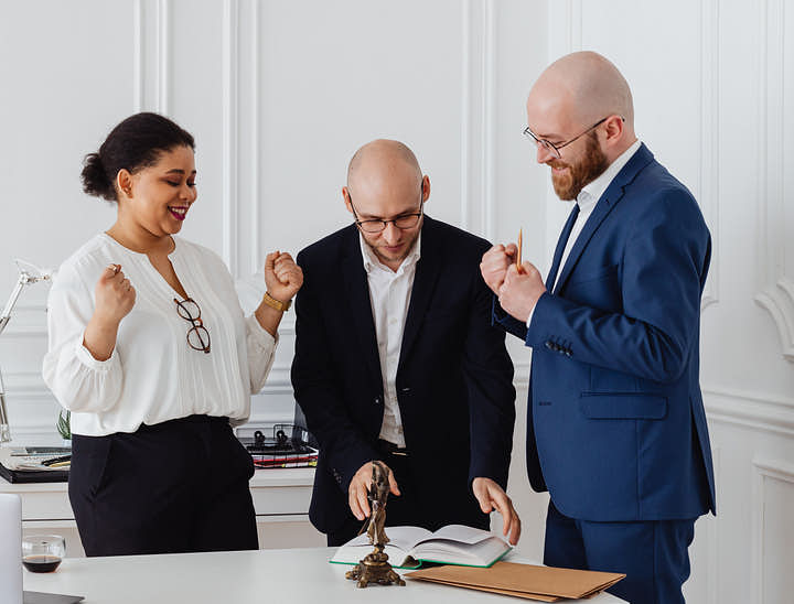 Nombres para despachos de seguridad social