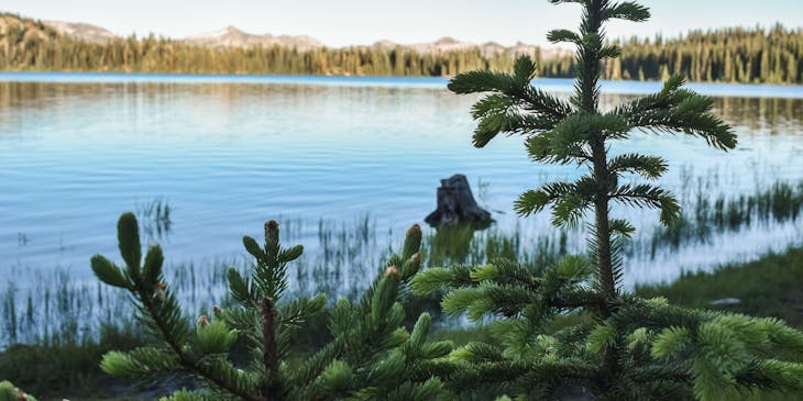 Vista panorámica de un lago en Idaho.