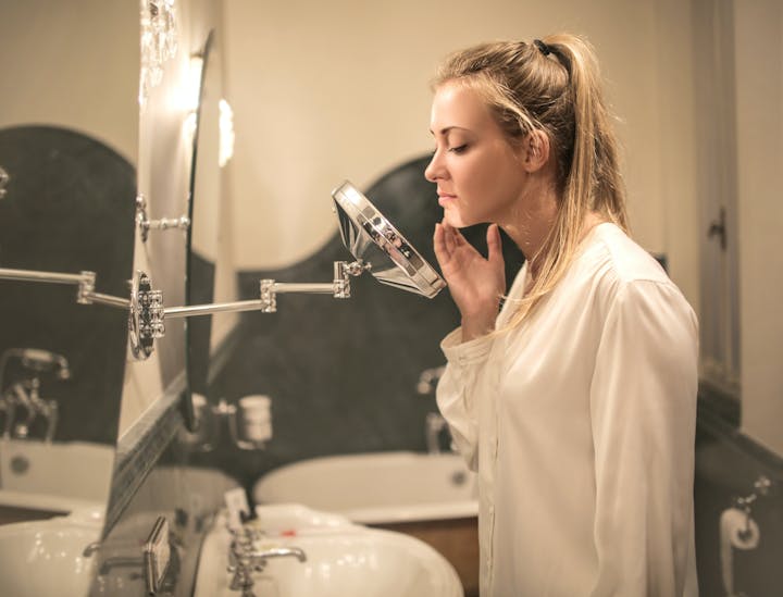 Nomi per Aziende di Prodotti e Trattamenti per l'Acne