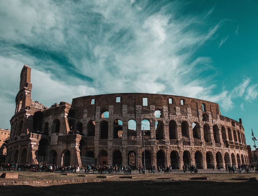 Coliseu, um monumento antigo e histórico de Roma.