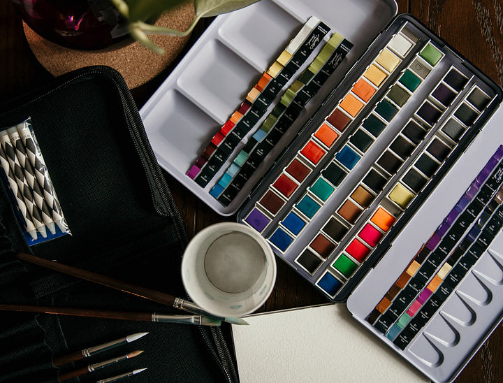 Nomes para lojas de materiais artísticos