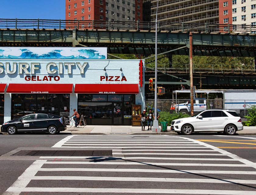 Uma loja praiana em Coney Island, nos Estados Unidos.