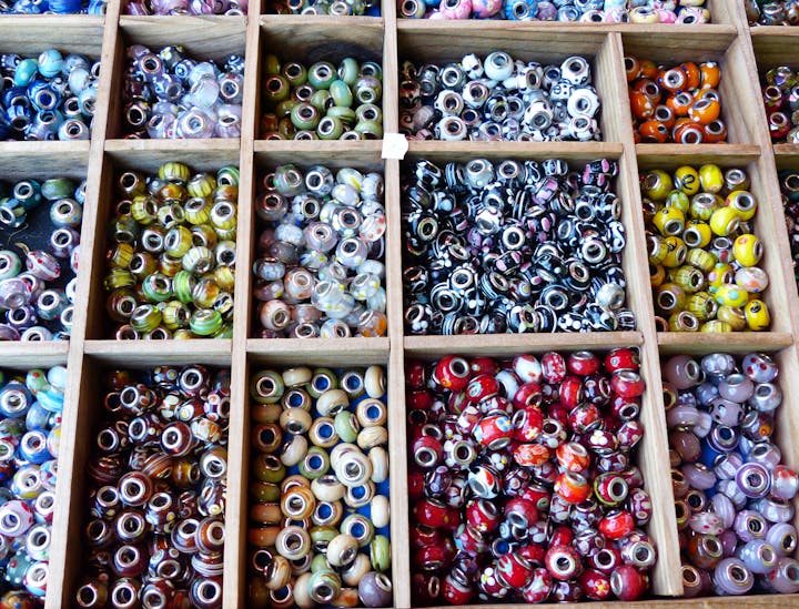 Nomes para lojas de miçangas