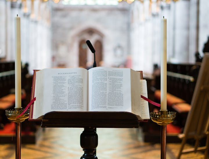 Biblische Firmennamen