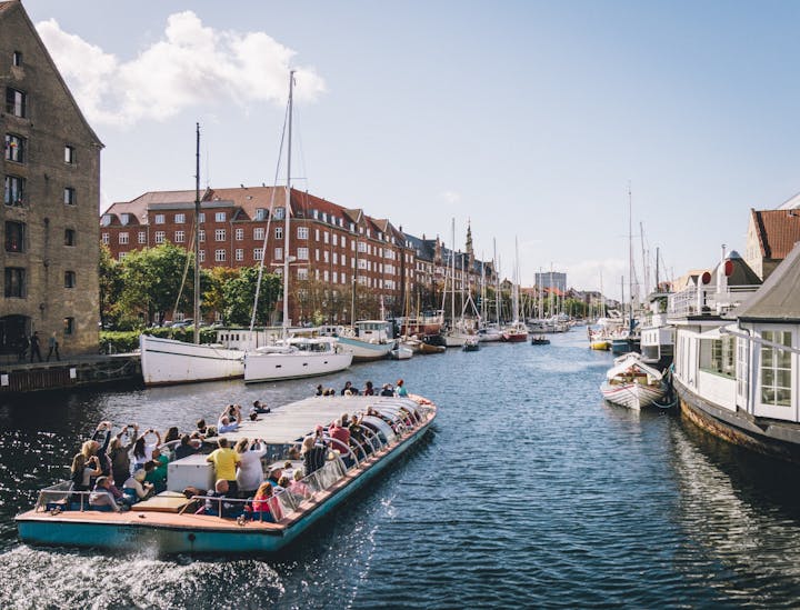 Noms d'agence d'excursions en bateau