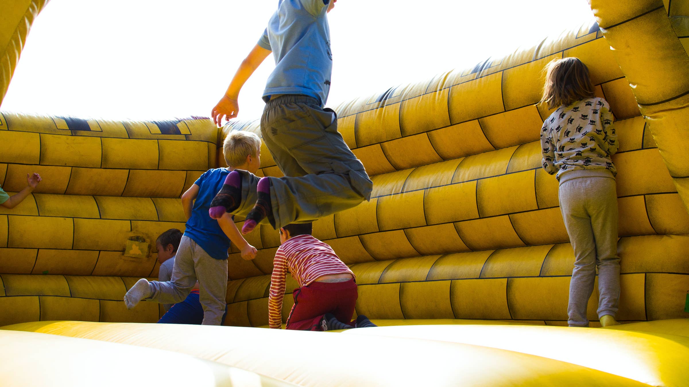 bouncy castles perth