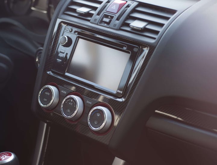 Nomi per Negozi di Installazione di Autoradio