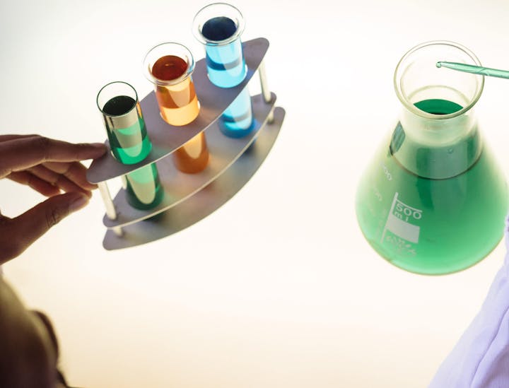 Nomi per Aziende Chimiche