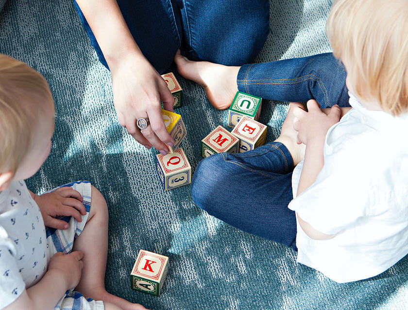 Nombres para negocios de cuidador infantil