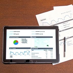 Explica tu estrategia de marketing y publicidad.