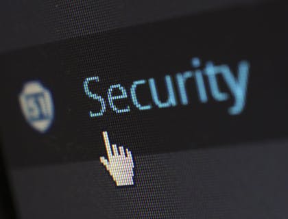 El logo de una agencia de ciberseguridad.