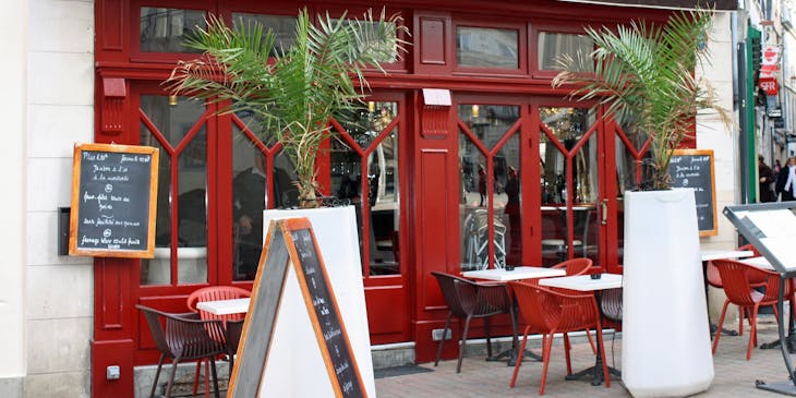 Outdoor section of a French restaurant.