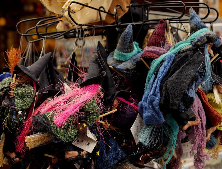 Nomes para lojas de Halloween