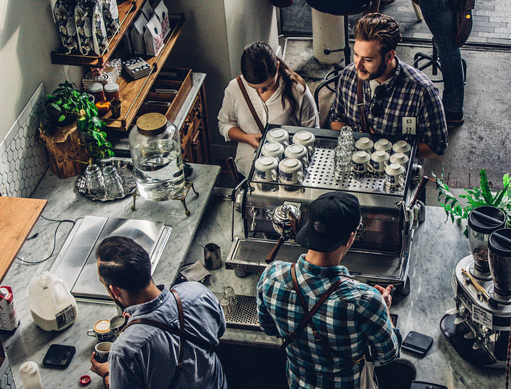 Cómo nombrar a una tienda de café
