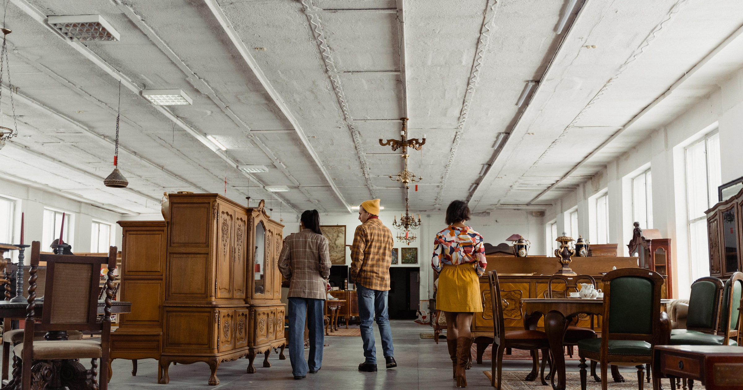 How to Name a Furniture Store