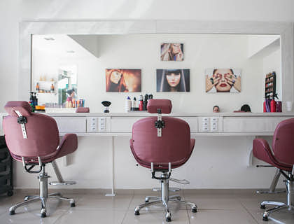 Comment choisir le nom de son salon de coiffure