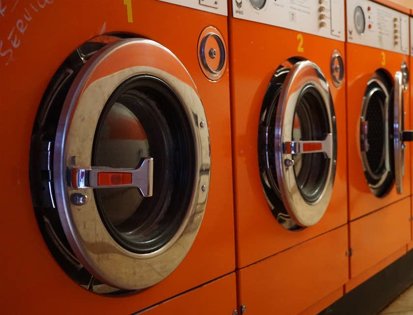 How to Start a Laundromat