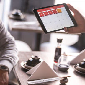 Gestiona el horario de tus empleados.