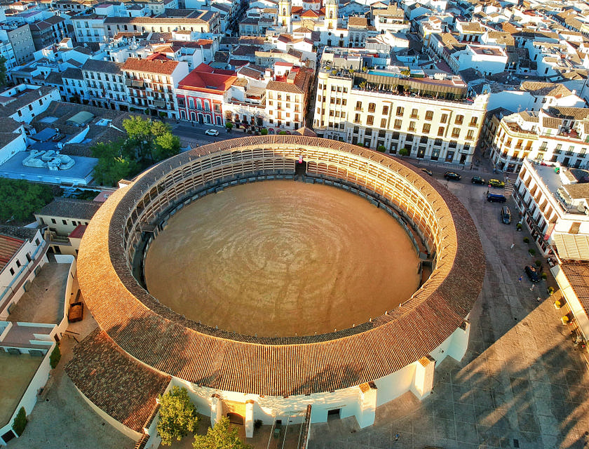 La imagen de una plaza de toros de una empresa taurina.