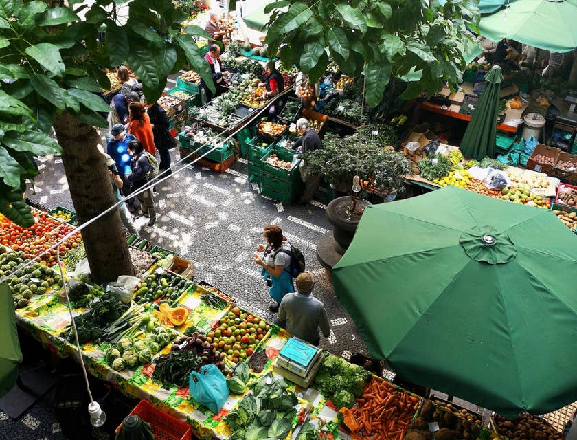 Una fotografía aérea de un mercado.