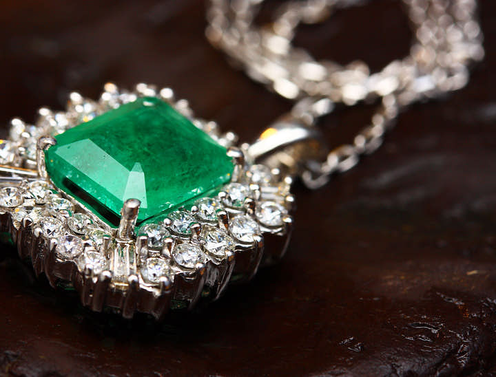 Nombres para negocios de joyas de jade