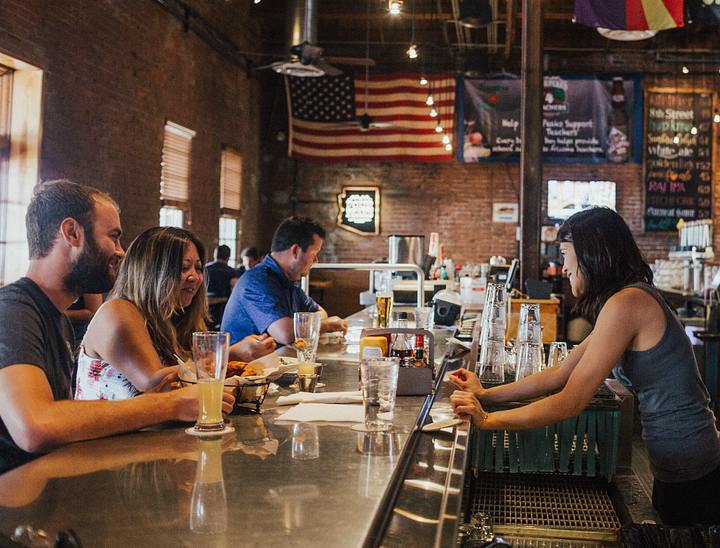 Nombres para restobares