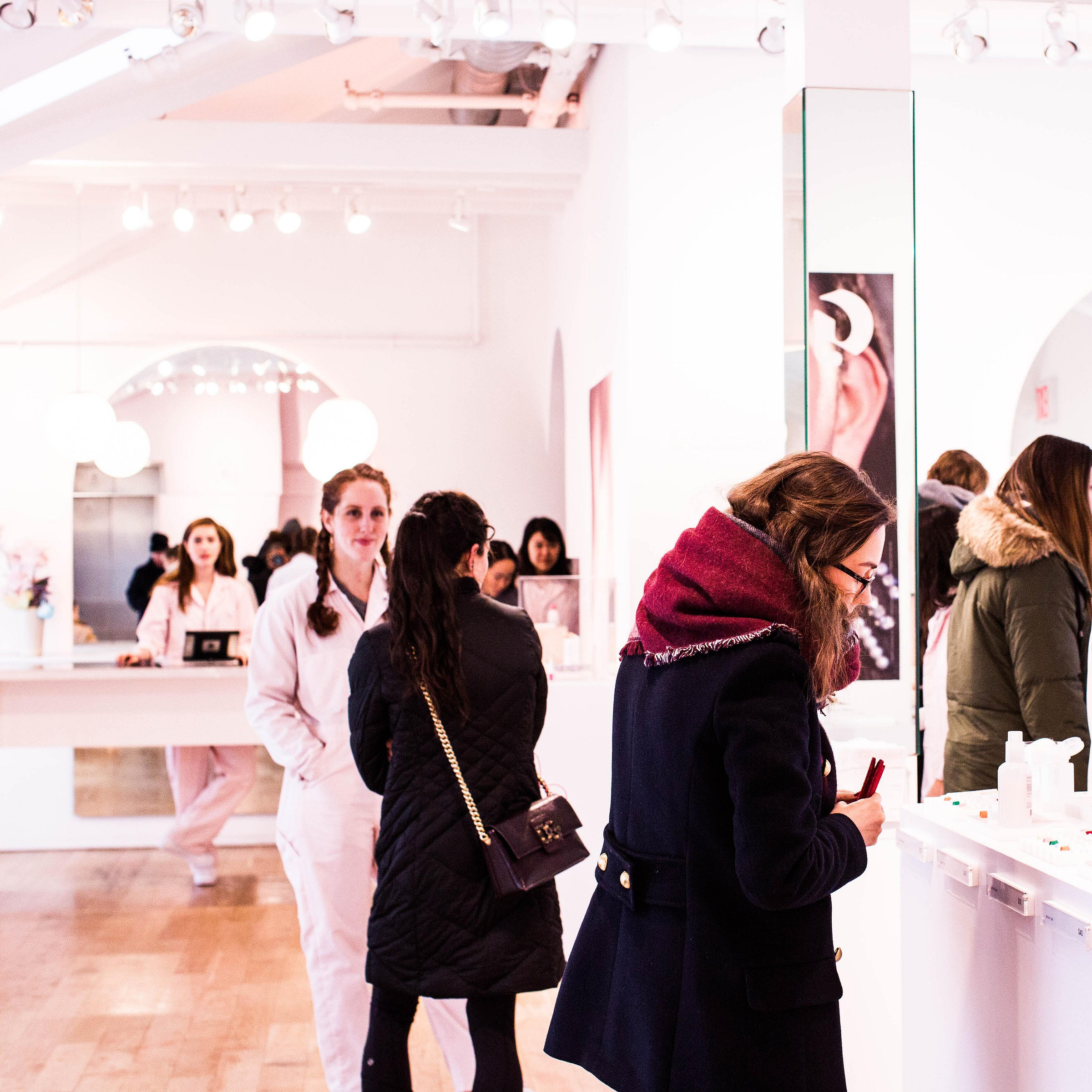 Descubrir 74+ imagen nombres para negocios de ropa y maquillaje