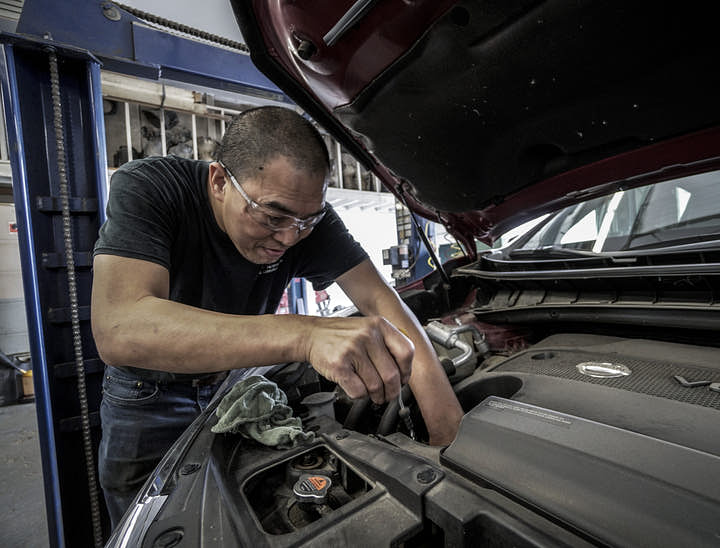 Nomi per Stazioni di Cambio dell'Olio