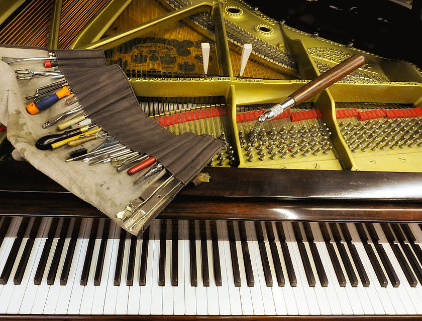 Nomes para serviços de afinação de piano