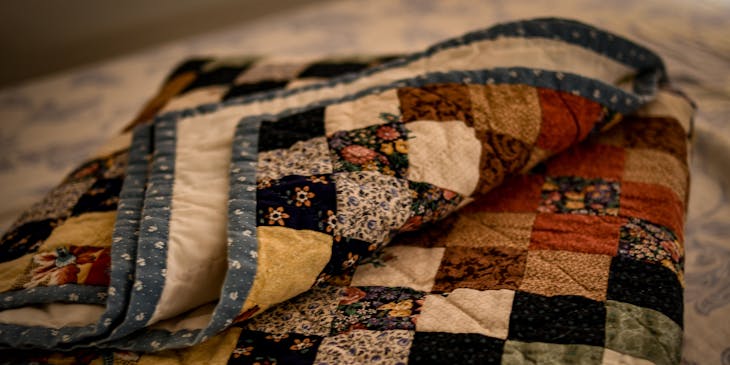 Colorful quilt.