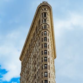 Prenez en compte les monuments et autres points de repère.