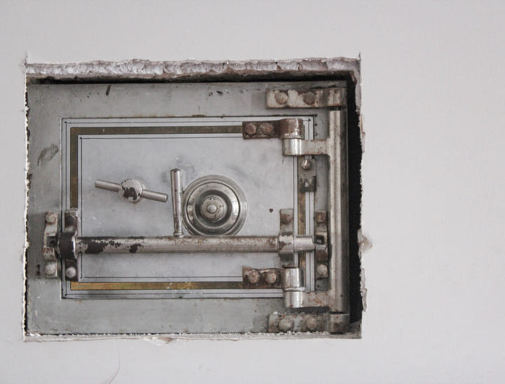 Nomes para lojas de cofres