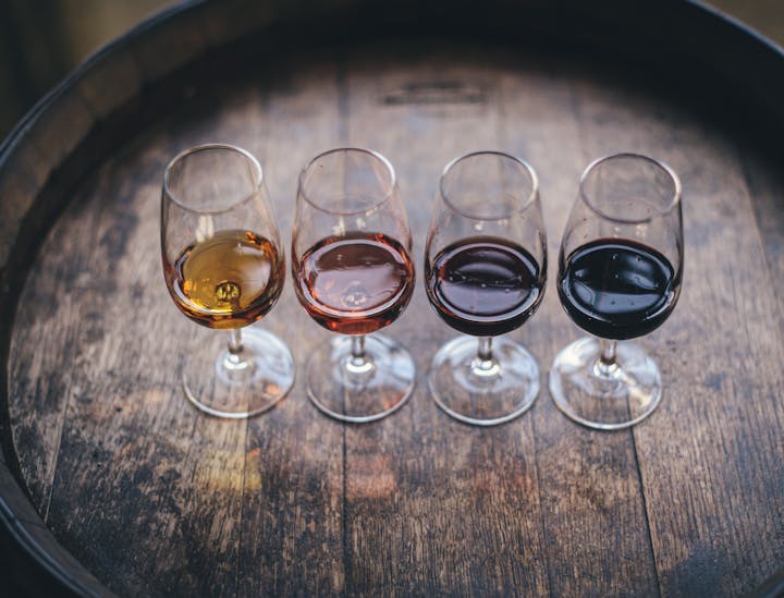 Noms d'entreprise de cours de dégustation de vin